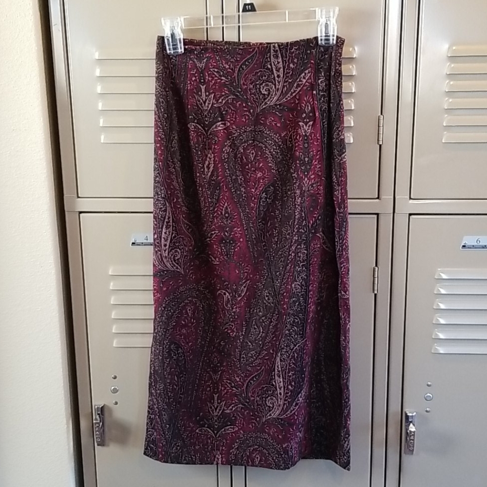 Briggs Skirt